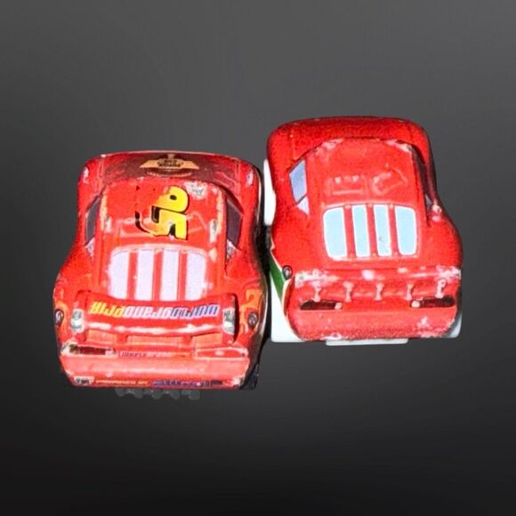 Mini Disney Pixar Cars Lightning McQueen Rusteze & Holiday Hotshot Die-Cast A25 - Picture 7 of 8